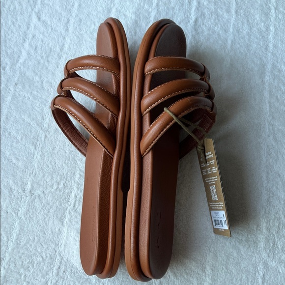OluKai Tiare Women’s Slide Sandals - Picture 15 of 16